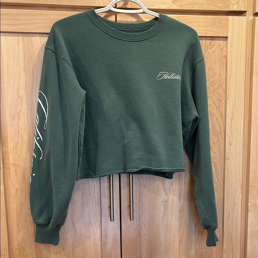 Hollister Green Women's Cropped Sweatshirt